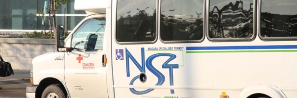 Side view of Niagara Specialized Transit bus