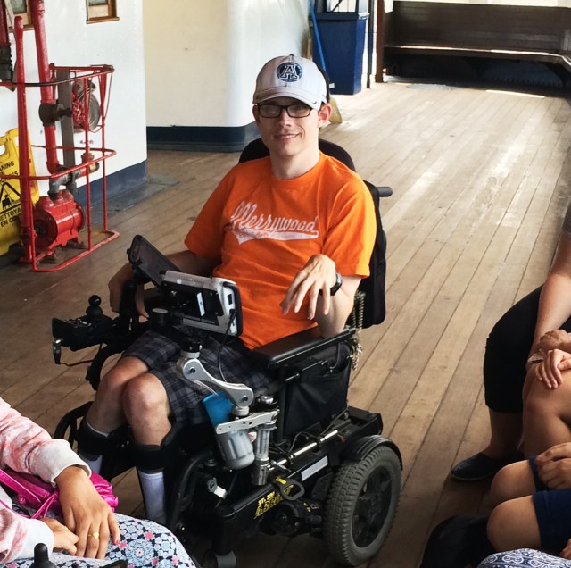 LIFEToronto_TorontoIslandOuting_RidingFerry_Aug17-2016(5)_EvanCropped