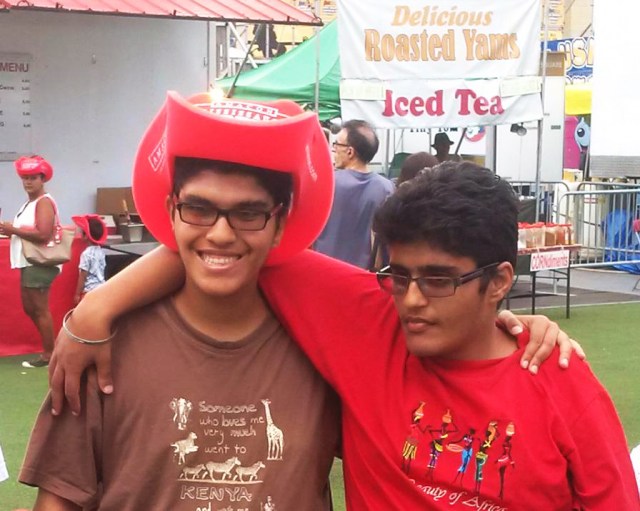 Jaipal (left) LIFE Mississauga participants at Ribfest